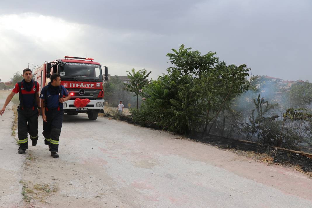 Pamukkale orman yangını! Hem havadan hem de karadan müdahale ediliyor 13